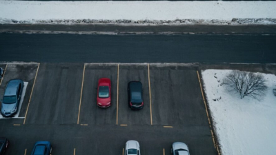В Казани машино-места догоняют по цене трехкомнатные квартиры 23/02/2026 &ndash; Новости