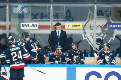 Игорь Гришин продлил контракт с &laquo;Нефтехимиком&raquo; на два года