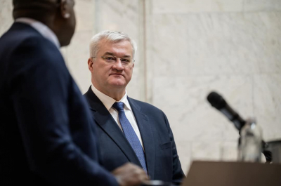 Сибига призвал Европу вернуться к обсуждению использования замороженных активов РФ