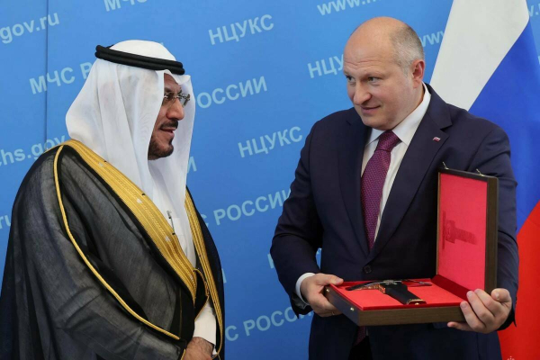 Глава МЧС РФ встретился с гендиректором гражданской обороны Саудовской Аравии