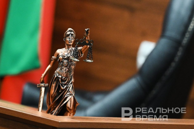 Главу управления образования Лаишевского района отстранили от должности на год