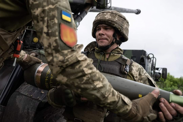 Экс-министр обороны Федоров заявил, что Украина постепенно проигрывает