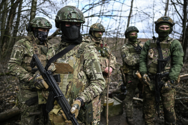 Дерзкая операция в тылу, удар по терминалу: новости СВО на вечер 16 апреля