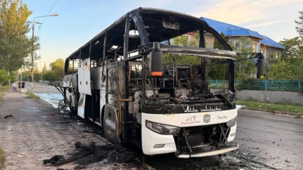 Выгоревший каркас автобуса: шокирующие фото с места удара БПЛА по автобусу Москва - Симферополь 03/06/2026 &ndash; Новости