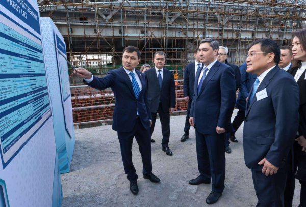 Газовая тепловая станция «Туран» и LRT: Бектенов проверил реализацию инфраструктурных проектов в Астане
