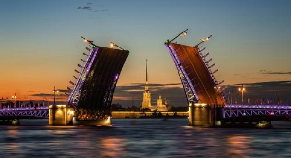 Названа средняя зарплата в Петербурге за январь 2026 года