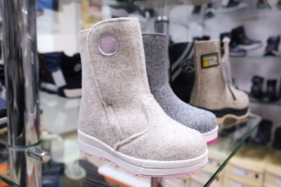 Не только балалайка и матрешка: какие российские товары скупают иностранцы