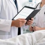 «Лечить придётся за свой счёт»: расходы на онкологию в России урезали в 40 раз