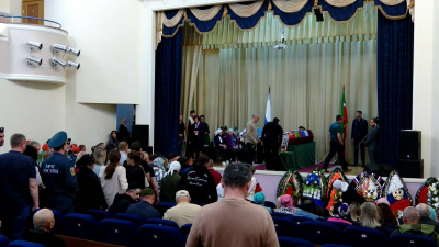 Он спасал людей и в мирной жизни, и на передовой: история бойца из Альметьевска