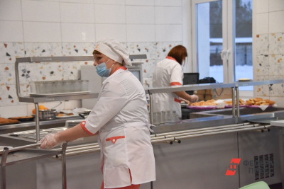 Число отравившихся на базе отдыха под Ставрополем выросло до 80 человек: источник заражения ищут