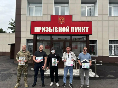 Пятеро мужчин отправились на контрактную службу из Бугульмы