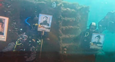 В Крыму провели подводный «Бессмертный полк»
