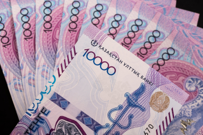 Ослабление тенге к доллару: пауза стабилизации оказалась недолгой